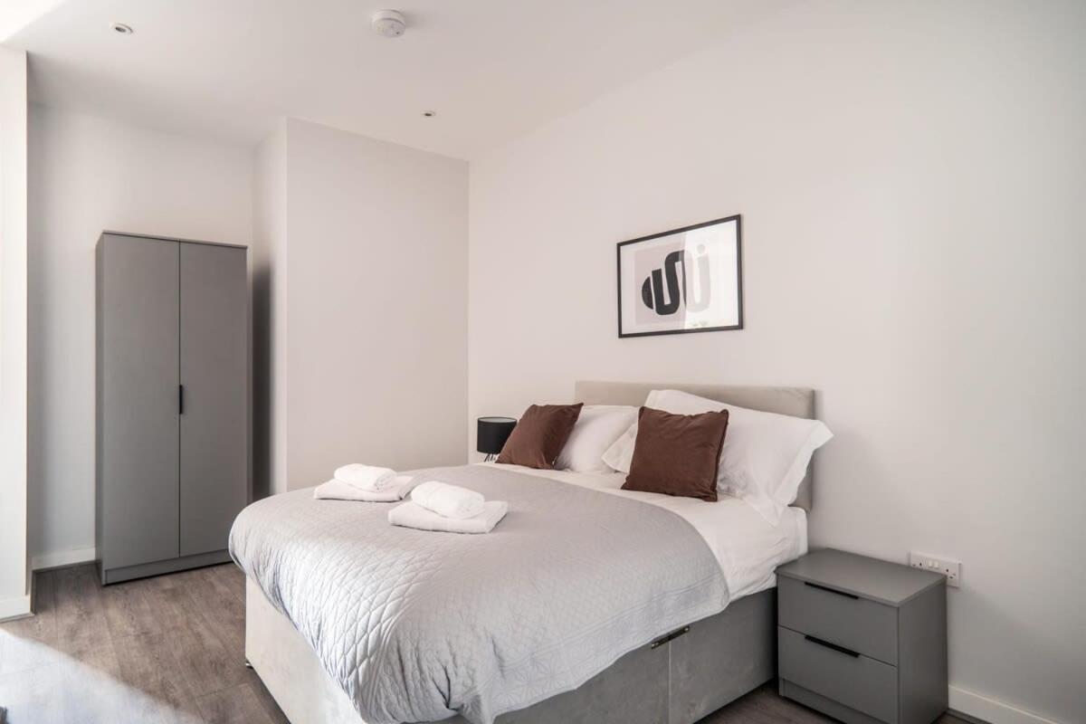 Modern & Spacious 2 Bed Apartment In Waterloo Liverpool Exterior foto